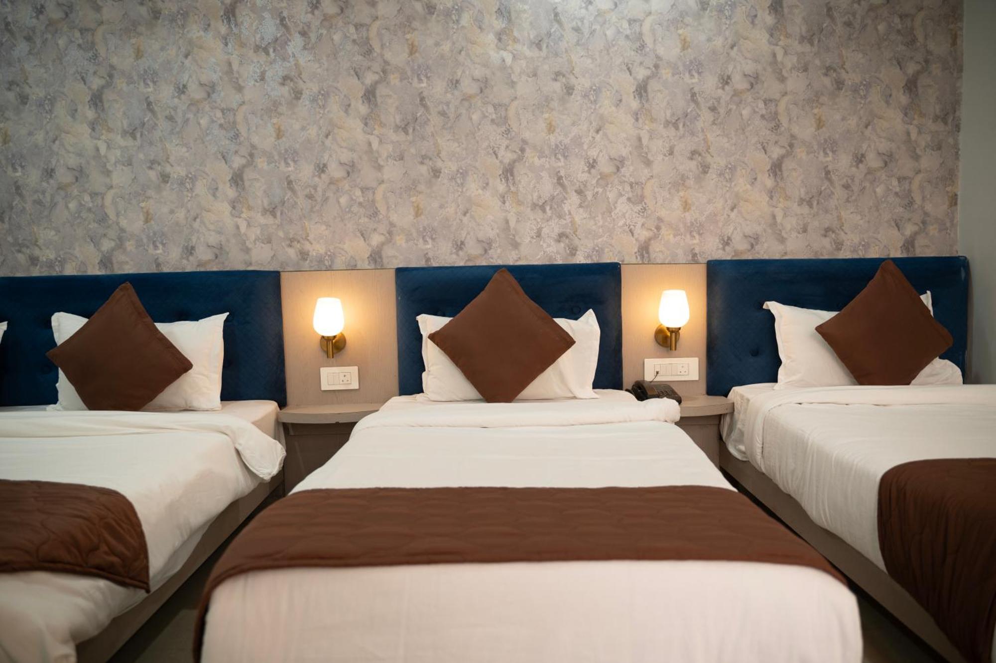 Hotel Manaal Akolia Kültér fotó