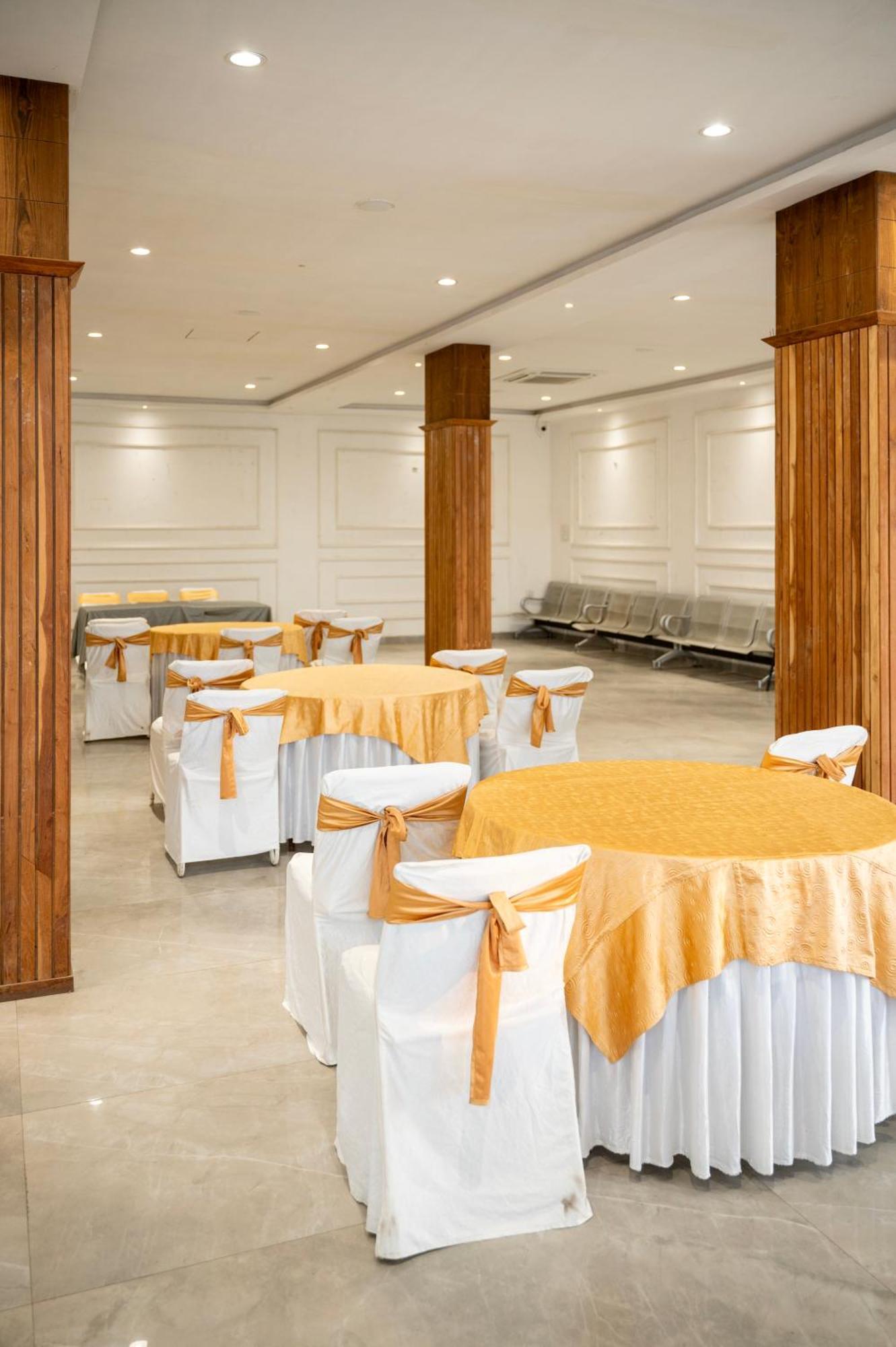 Hotel Manaal Akolia Kültér fotó